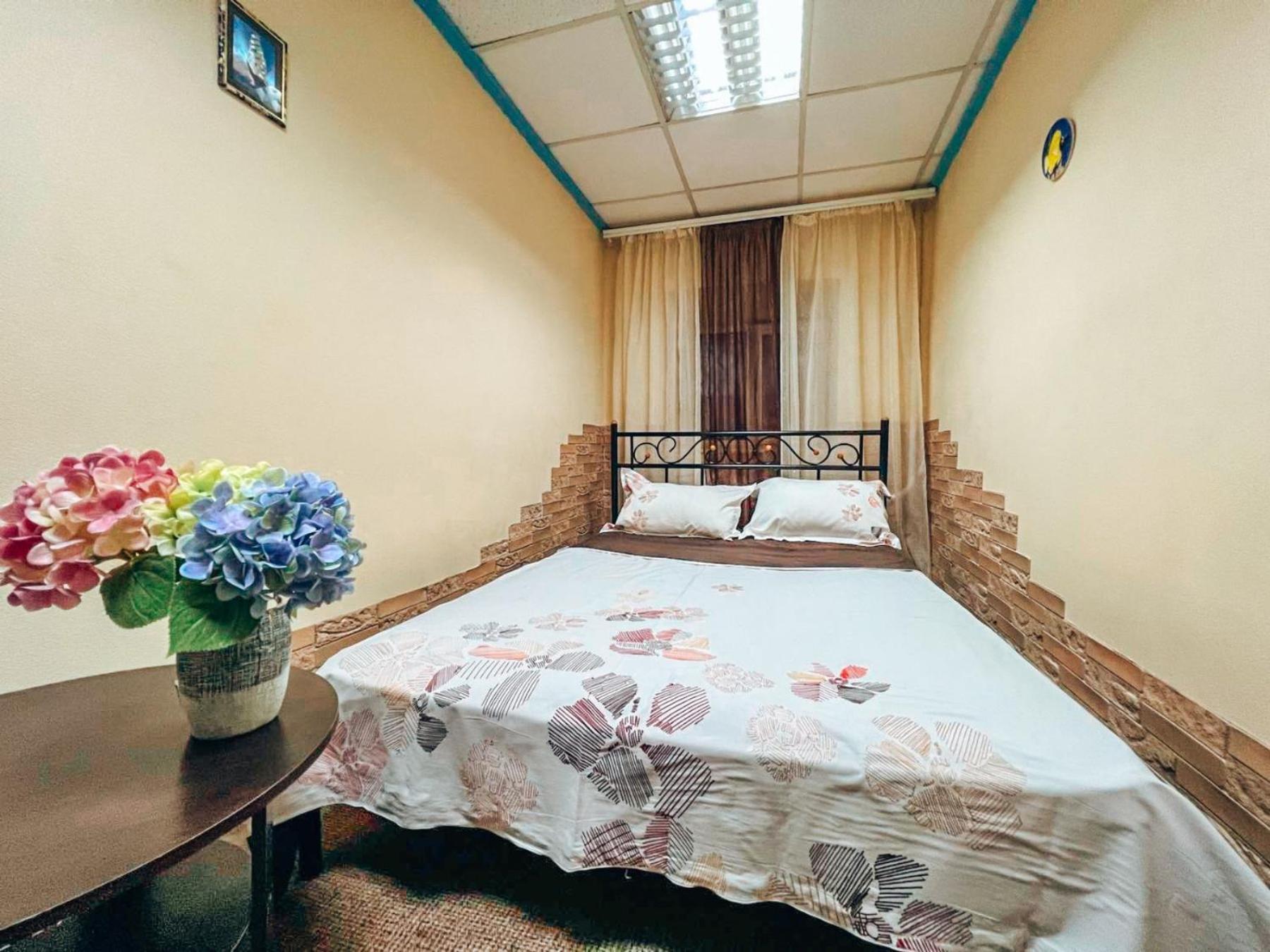 Guest House On Saksahanskoho Street Kyiv Exterior photo